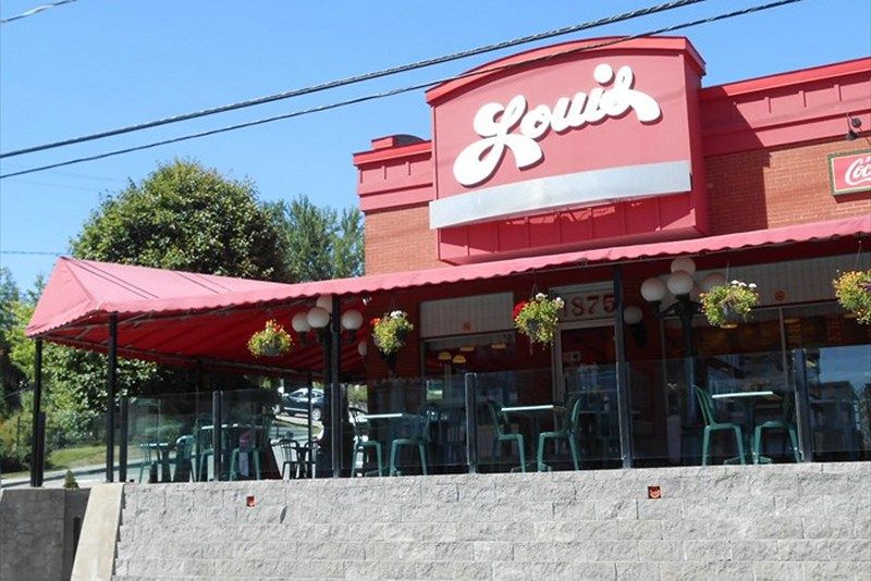 Un restaurant  Louis Luncheonette ouvrira à Rock Forest avec un service au volant